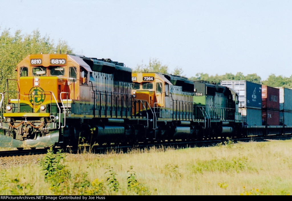 BNSF 6810 East